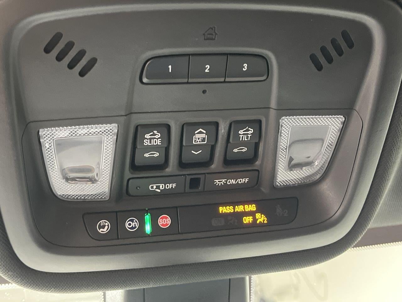 2022 Chevrolet Traverse Premier