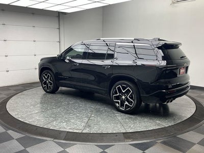2025 Chevrolet Traverse AWD High Country