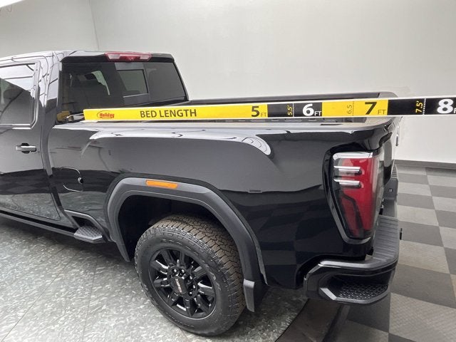 2025 GMC Sierra 2500HD AT4