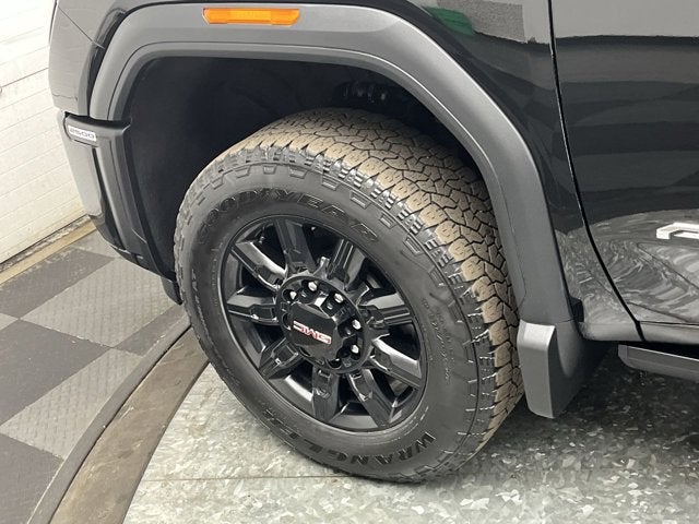 2025 GMC Sierra 2500HD AT4