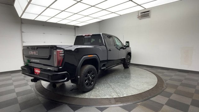 2025 GMC Sierra 2500HD AT4
