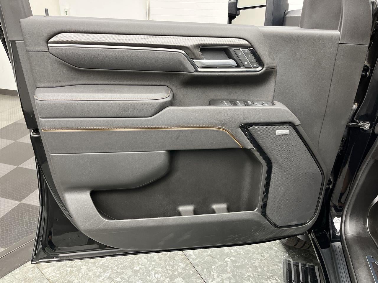 2025 GMC Sierra 2500HD AT4