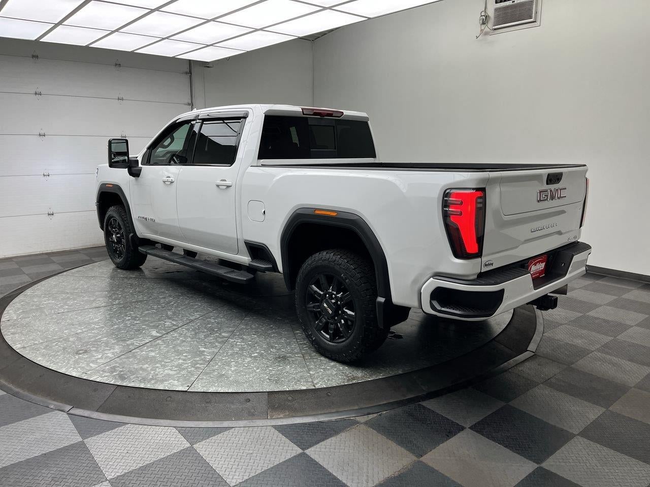 2025 GMC Sierra 2500Hd AT4