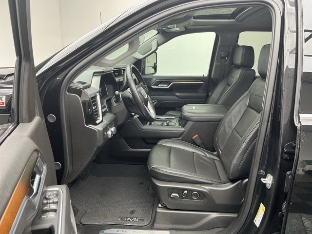 2025 GMC Sierra 2500HD Denali