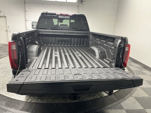 2025 GMC Sierra 2500HD Denali