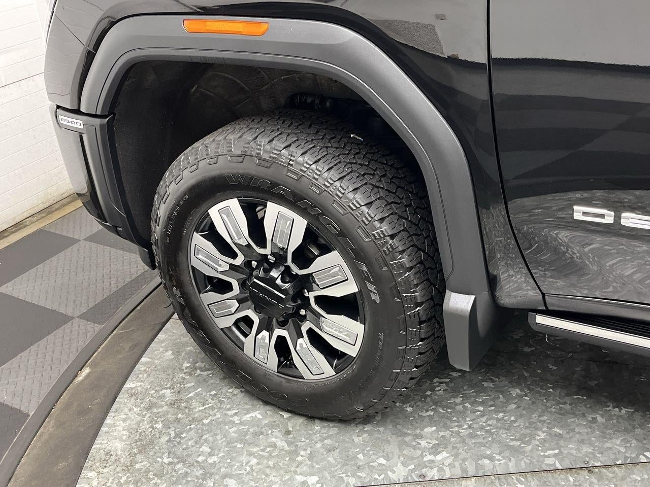 2026 GMC Sierra 2500HD Denali