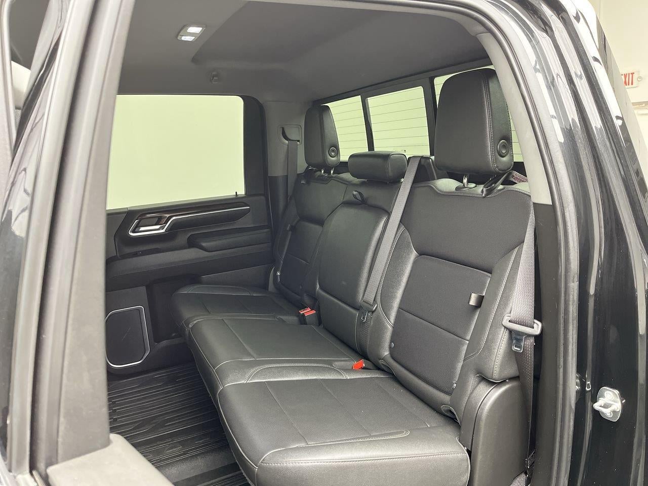 2024 GMC Sierra 2500Hd 4WD CREW CAB 159 SLT
