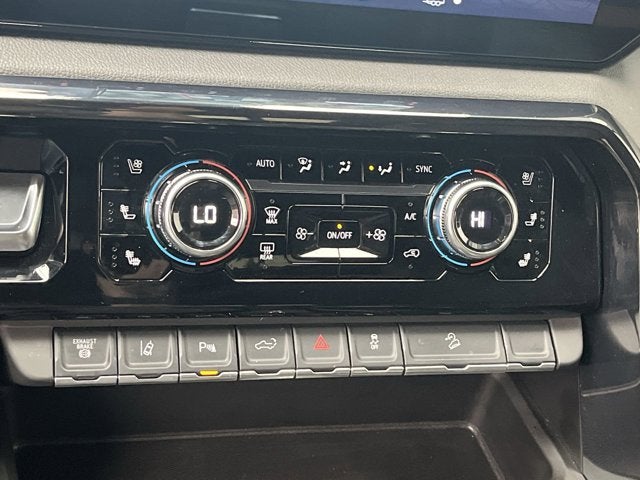 2025 GMC Sierra 2500HD AT4