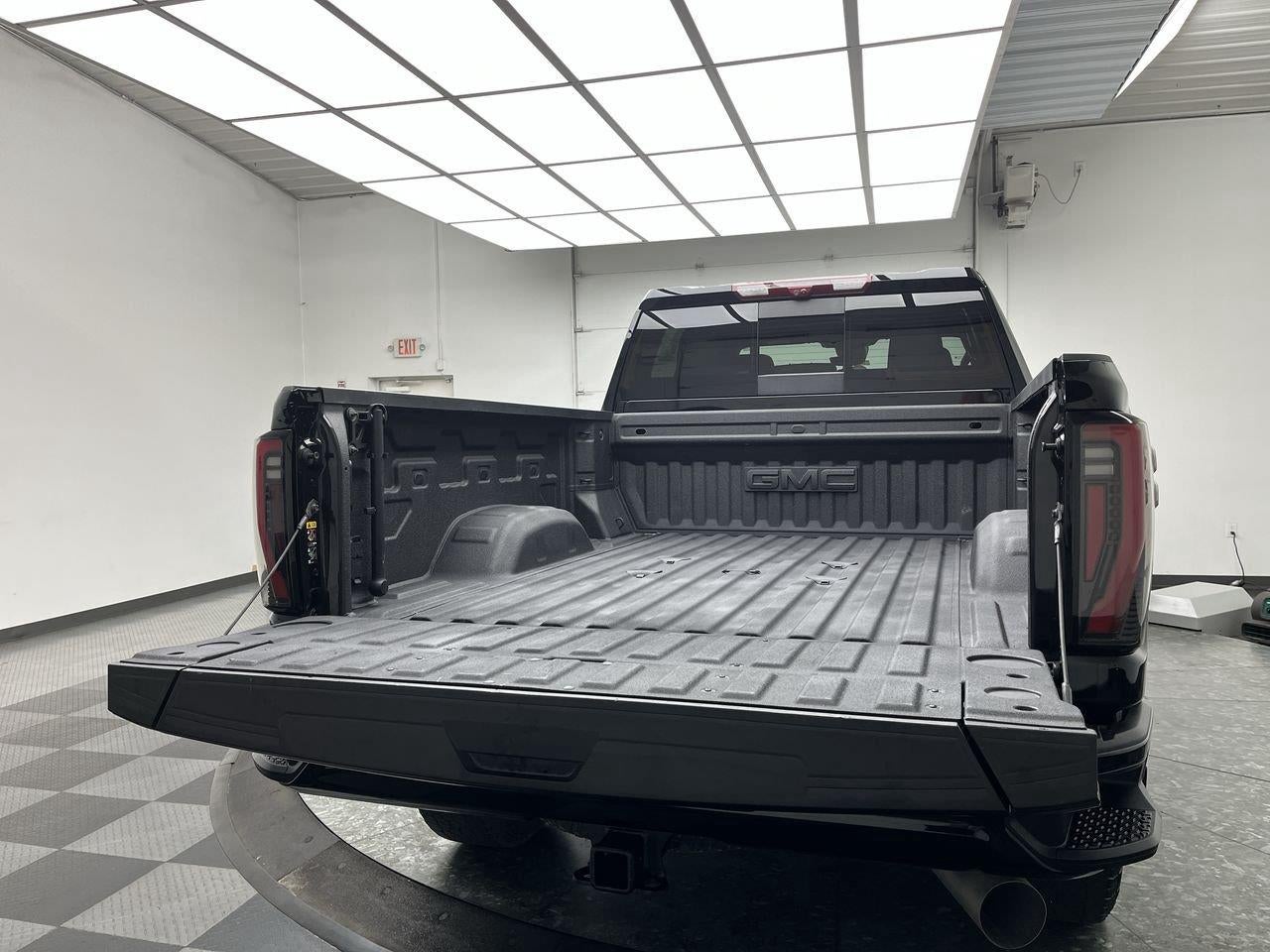 2025 GMC Sierra 2500Hd AT4
