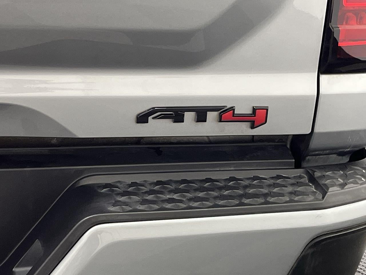 2023 GMC Canyon AT4