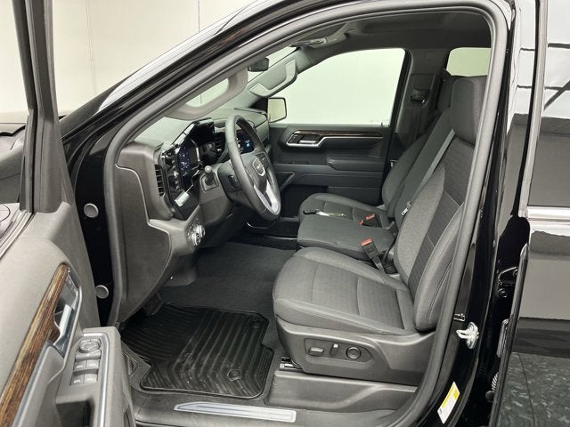 2025 GMC Sierra 1500 SLE