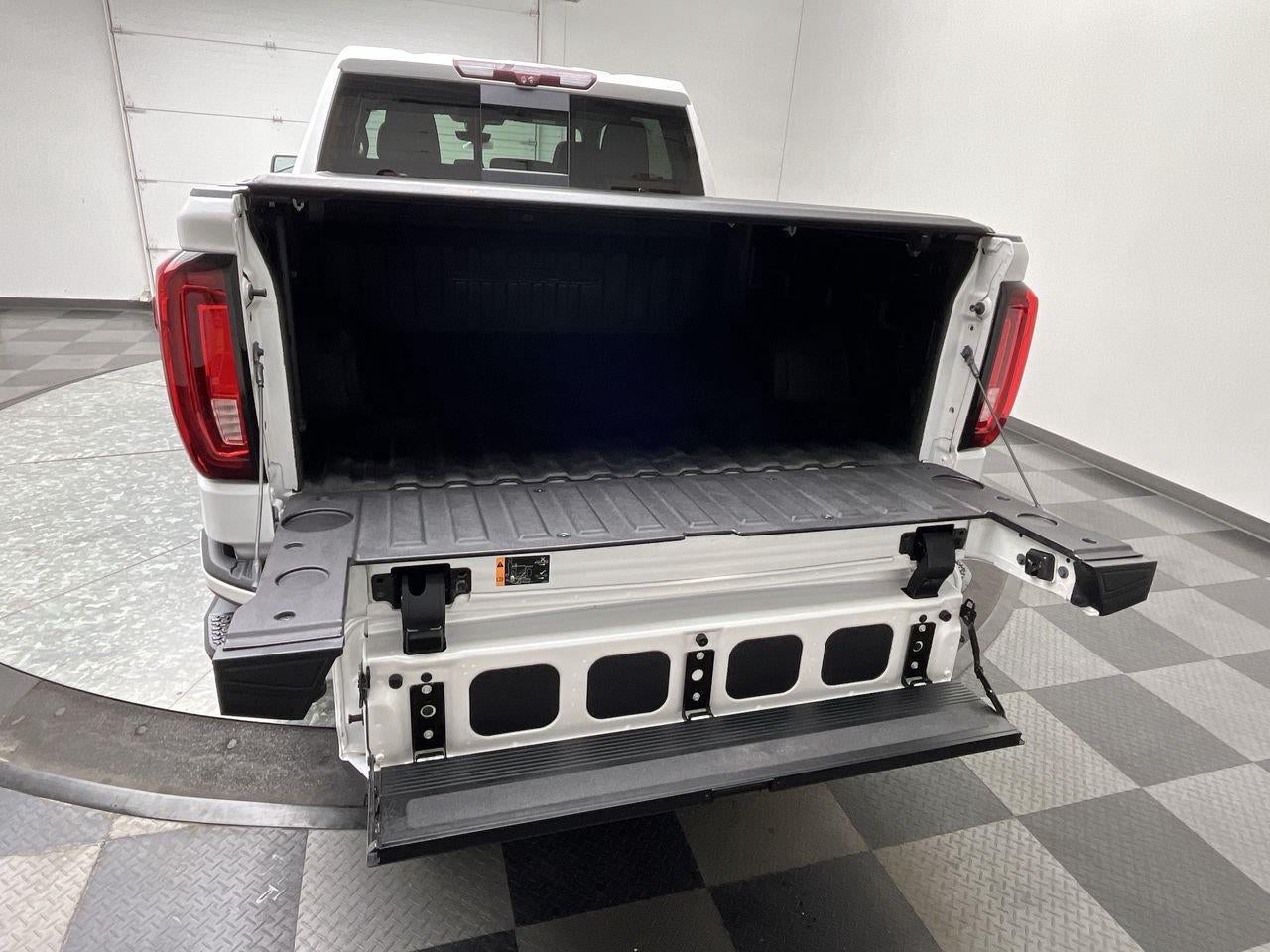 2021 GMC SIERRA 1500 4WD CREW CAB 157 DENALI