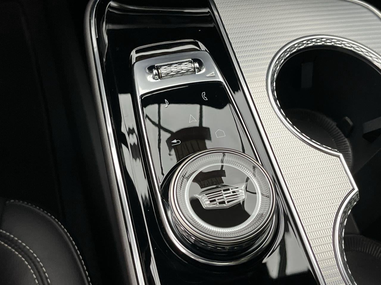 2024 Cadillac Lyriq Tech