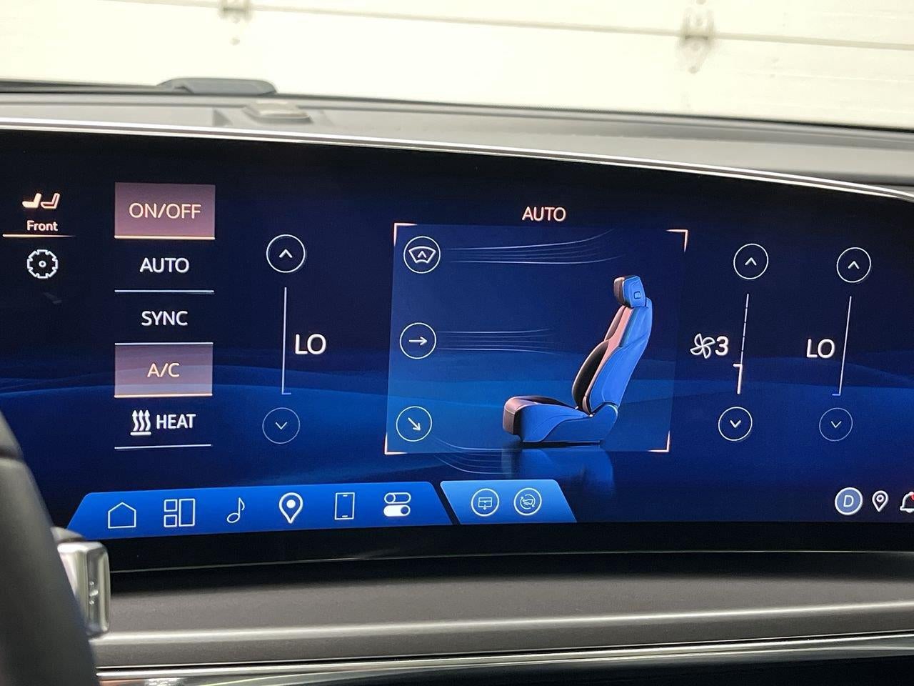 2024 Cadillac Lyriq Tech