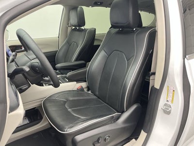 2022 Chrysler Pacifica Hybrid Limited