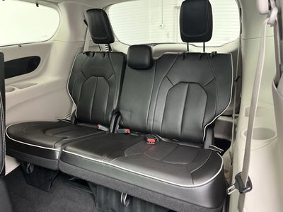 2022 Chrysler Pacifica Hybrid Limited