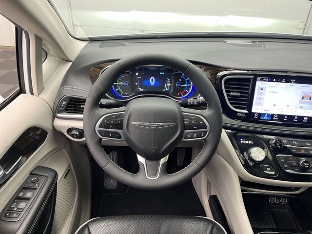 2022 Chrysler Pacifica Hybrid Limited