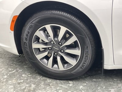 2022 Chrysler Pacifica Hybrid Limited