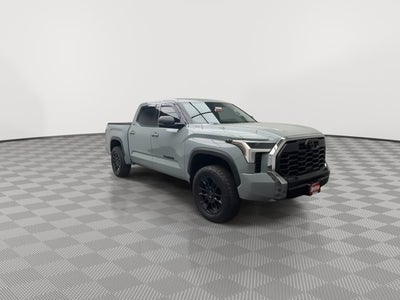2023 Toyota Tundra 4WD SR5