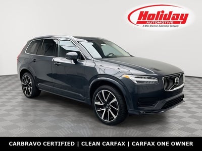 2022 Volvo XC90 Momentum