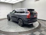 2022 Volvo XC90 Momentum