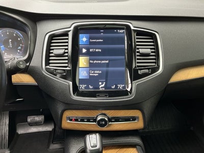 2022 Volvo XC90 Momentum
