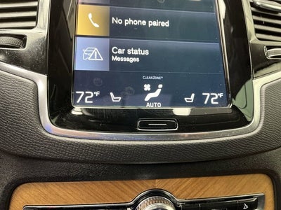 2022 Volvo XC90 Momentum