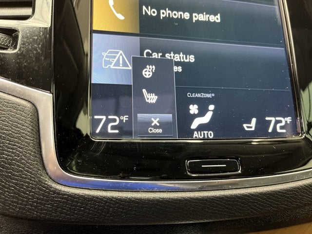 2022 Volvo XC90 Momentum