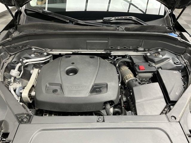 2022 Volvo XC90 Momentum