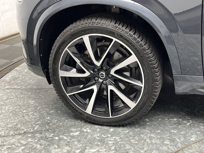 2022 Volvo XC90 Momentum