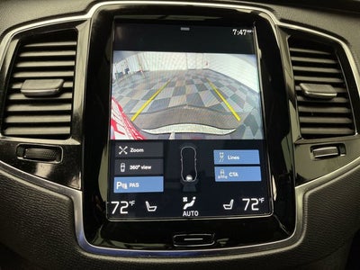 2022 Volvo XC90 Momentum