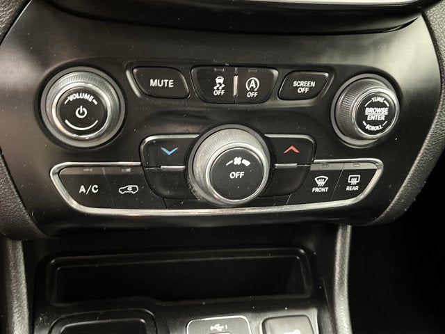 2021 Jeep Cherokee Altitude