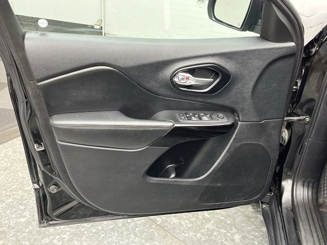 2021 Jeep Cherokee Altitude