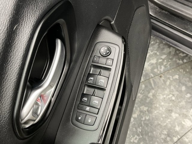 2021 Jeep Cherokee Altitude