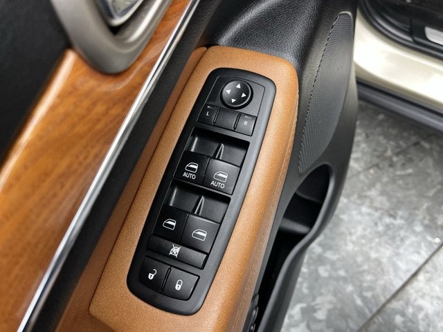 2012 Jeep Grand Cherokee Overland