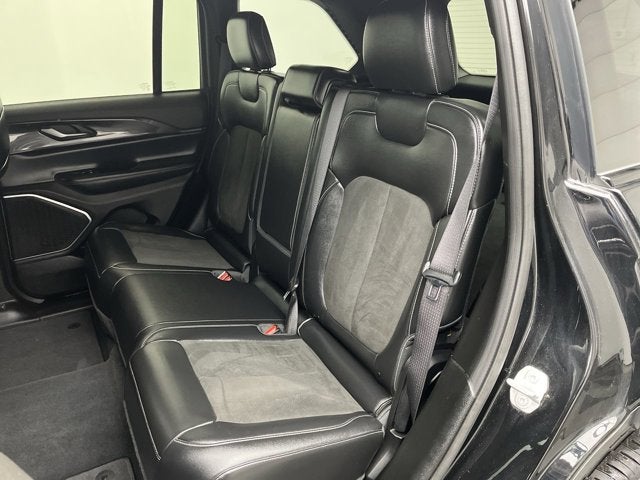 2022 Jeep Grand Cherokee Altitude