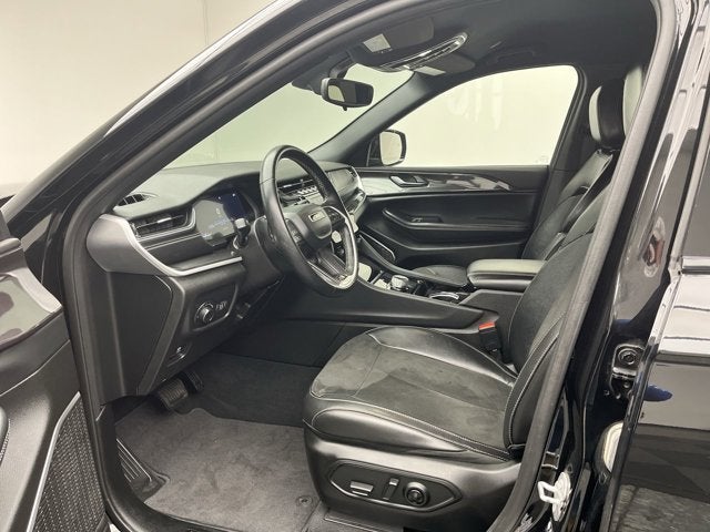 2022 Jeep Grand Cherokee Altitude