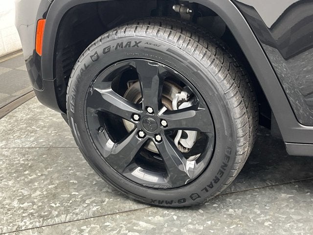 2022 Jeep Grand Cherokee Altitude