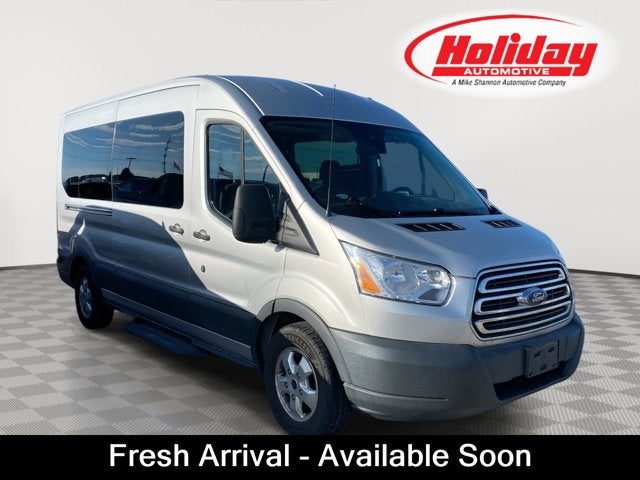 2017 Ford Transit 350 XLT Wagon Med Roof Sliding Pass. 148's photo