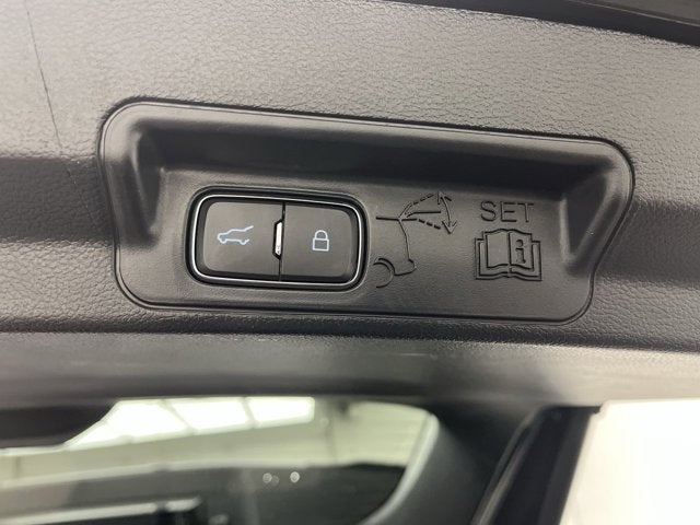 2022 Ford Explorer Base