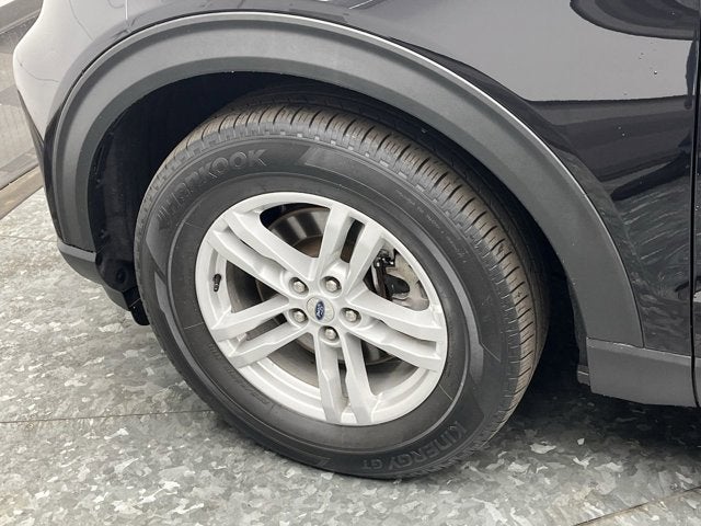 2022 Ford Explorer Base