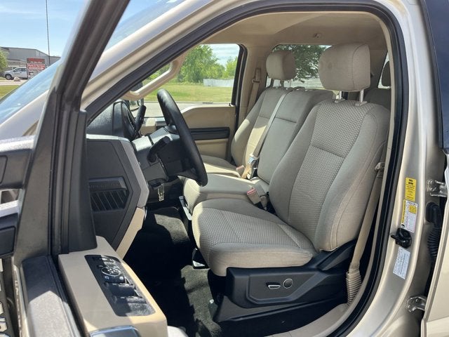 2017 Ford Super Duty F-350 DRW XLT