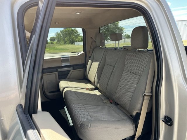 2017 Ford Super Duty F-350 DRW XLT