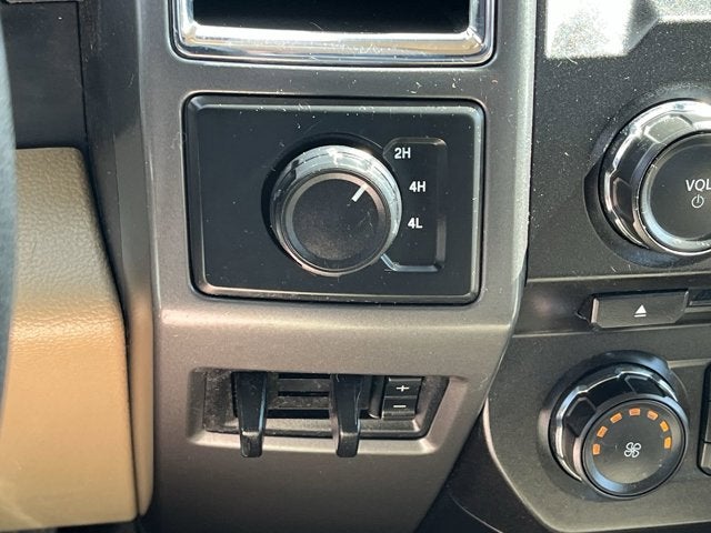 2017 Ford Super Duty F-350 DRW XLT