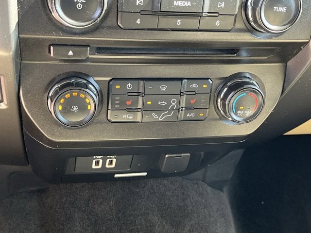 2017 Ford Super Duty F-350 DRW XLT