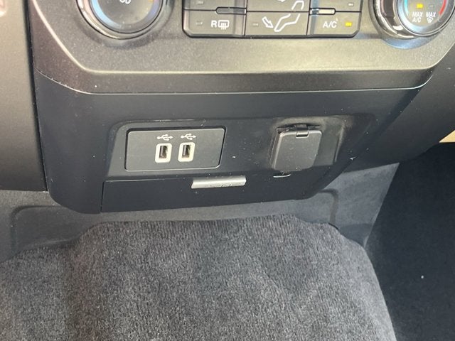2017 Ford Super Duty F-350 DRW XLT
