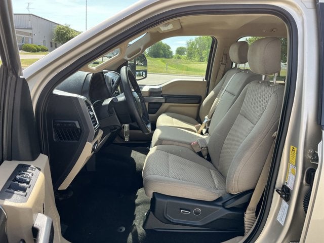 2017 Ford Super Duty F-350 DRW XLT