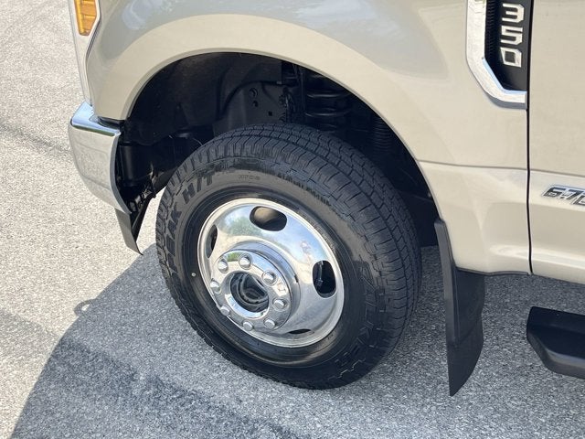 2017 Ford Super Duty F-350 DRW XLT