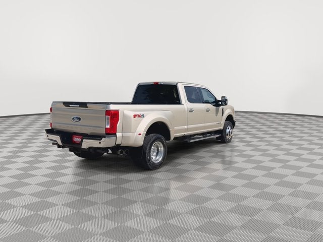 2017 Ford Super Duty F-350 DRW XLT