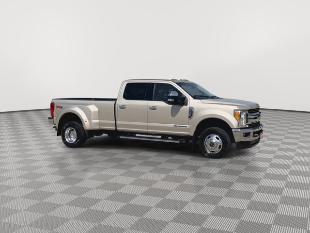 2017 Ford Super Duty F-350 DRW XLT